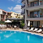 Aparthotel Aria Complex 3*