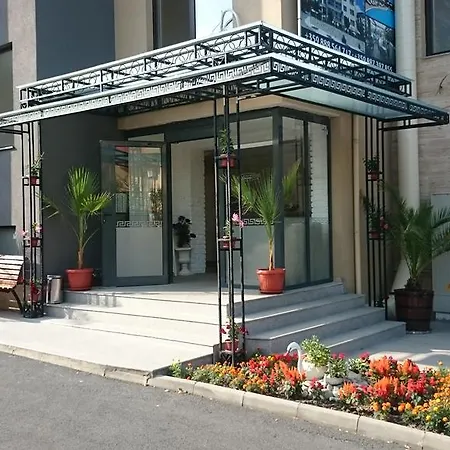 Aria Complex 3*