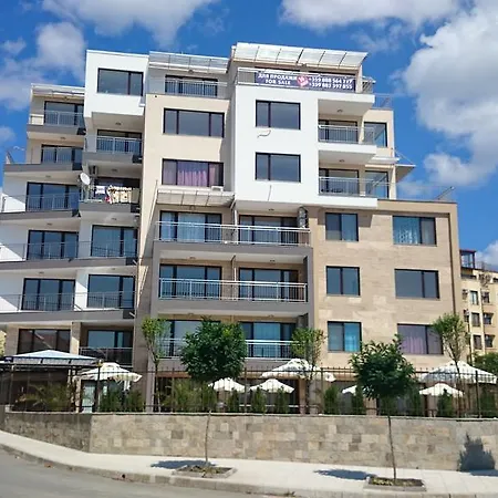 Aria Complex