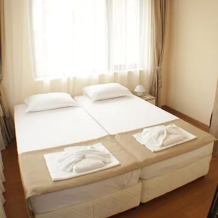 Aria Complex Aparthotel 3*