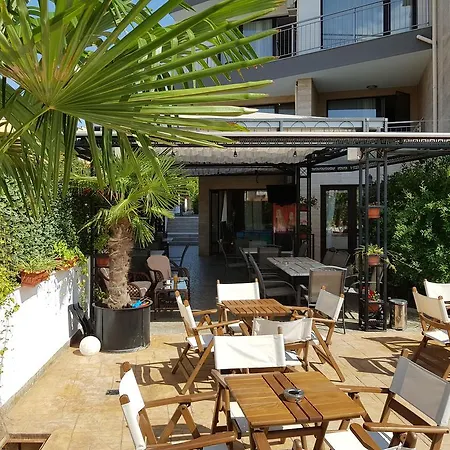 Aria Complex 3*