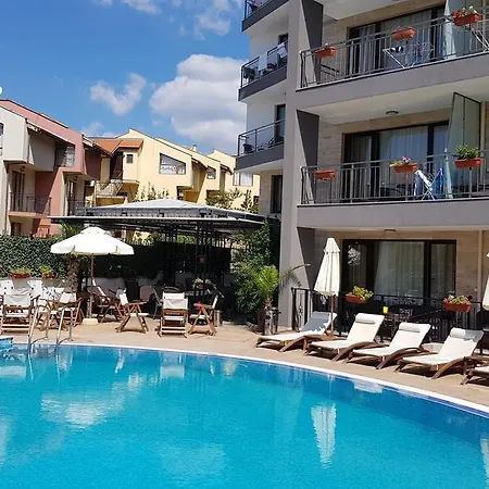 Lägenhetshotell Aria Complex 3*